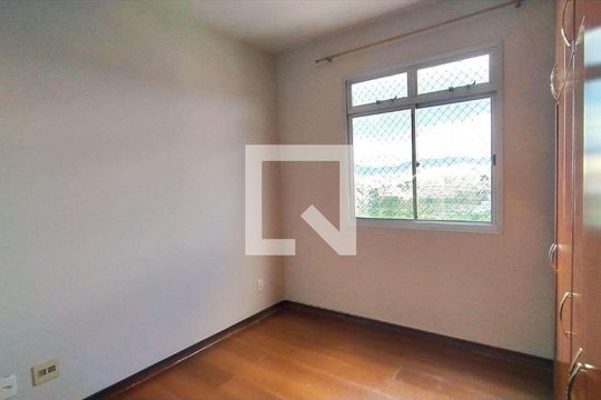 Apartamento à venda com 3 quartos, 80m² em Coração Eucarístico, Belo Horizonte