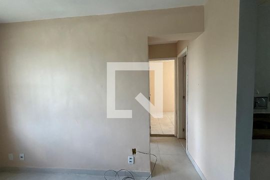 Corredor de apartamento à venda com 2 quartos, 49m² em Inhaúma, Rio de Janeiro