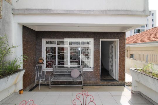 Varanda de casa à venda com 3 quartos, 110m² em Santa Teresinha, São Paulo