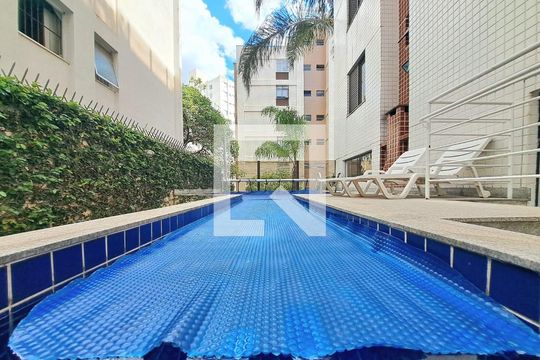 Apartamento à venda com 4 quartos, 135m² em Alto Barroca, Belo Horizonte