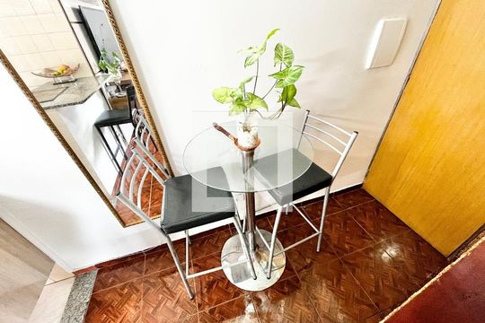 Sala de apartamento à venda com 2 quartos, 60m² em Parque Peruche, São Paulo