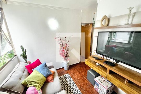 Sala de apartamento à venda com 2 quartos, 60m² em Parque Peruche, São Paulo
