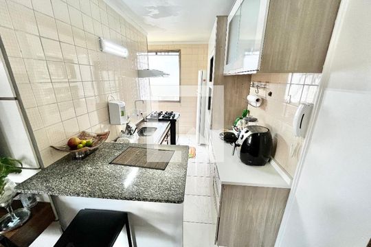 Sala/Cozinha de apartamento à venda com 2 quartos, 60m² em Parque Peruche, São Paulo
