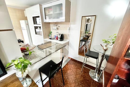 Sala de apartamento à venda com 2 quartos, 60m² em Parque Peruche, São Paulo