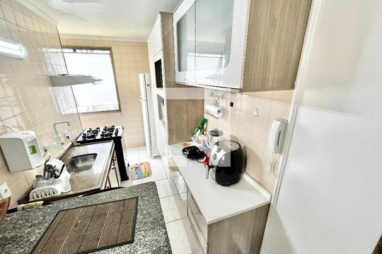 Cozinha de apartamento à venda com 2 quartos, 60m² em Parque Peruche, São Paulo