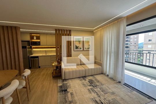 Sala de apartamento à venda com 3 quartos, 88m² em Alphaville, Barueri