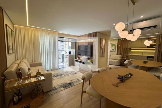 Sala de apartamento à venda com 3 quartos, 88m² em Alphaville, Barueri