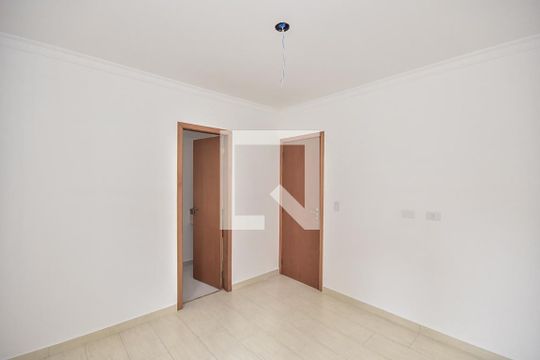 Suíte 1 de casa para alugar com 3 quartos, 250m² em Parque Monte Alegre, Taboão da Serra