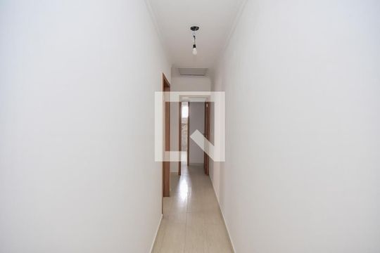 Corredor de casa para alugar com 3 quartos, 250m² em Parque Monte Alegre, Taboão da Serra