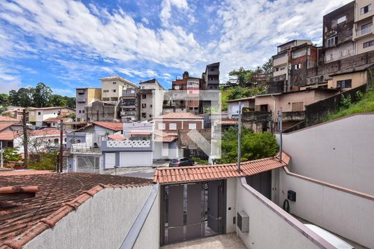 Vista de casa para alugar com 3 quartos, 250m² em Parque Monte Alegre, Taboão da Serra