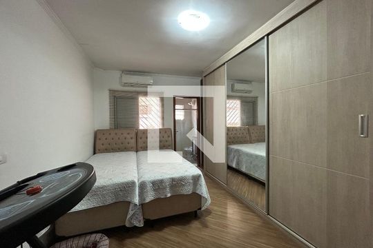 Suíte 1 de casa à venda com 2 quartos, 90m² em Jardim Sao Jose (zona Norte), São Paulo