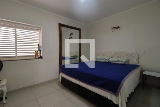 Suíte de casa para alugar com 6 quartos, 200m² em Jardim Sumare, Ribeirão Preto