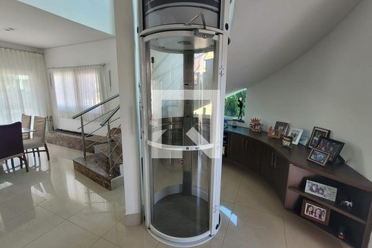 Casa à venda com 4 quartos, 360m² em Swiss Park, Campinas