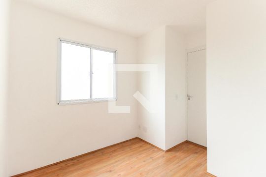Quarto 1 de apartamento à venda com 2 quartos, 40m² em Itaquera, São Paulo