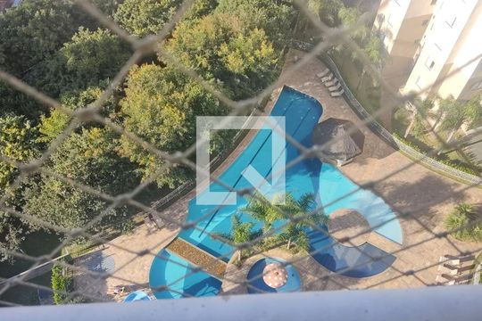 Apartamento à venda com 3 quartos, 80m² em Jardim Tupanci, Barueri