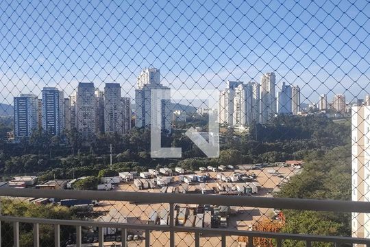 Apartamento à venda com 3 quartos, 80m² em Jardim Tupanci, Barueri