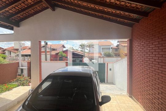 Casa à venda com 4 quartos, 295m² em Cidade Universitária, Campinas