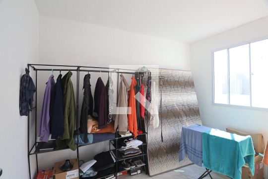 Quarto 2 de apartamento para alugar com 2 quartos, 44m² em Mato Grande, Canoas