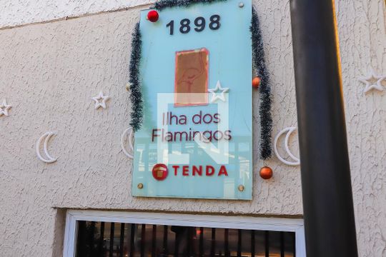 Fachada de apartamento para alugar com 2 quartos, 39m² em Itaim Paulista, São Paulo