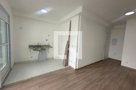 Sala de apartamento para alugar com 3 quartos, 70m² em Jardim Esperanca, Barueri