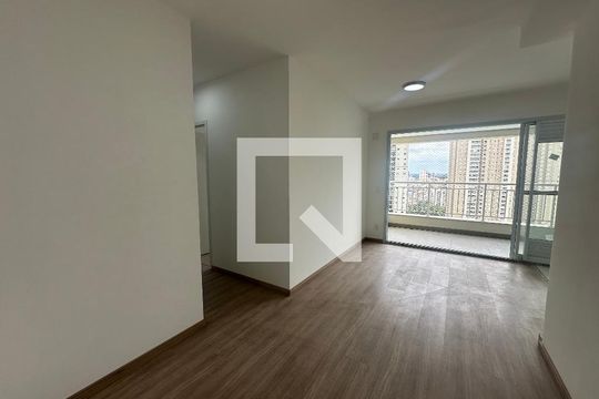 Sala de apartamento para alugar com 3 quartos, 70m² em Jardim Esperanca, Barueri