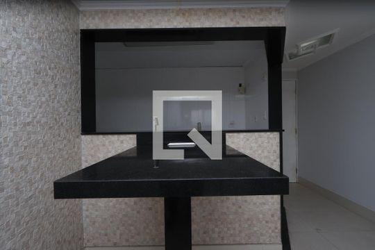 Sala de apartamento para alugar com 2 quartos, 64m² em Vila Ivone, São Paulo