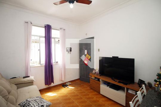 Sala de apartamento à venda com 1 quarto, 54m² em Olaria, Rio de Janeiro