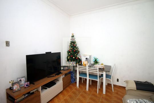 Sala de apartamento à venda com 1 quarto, 54m² em Olaria, Rio de Janeiro