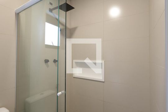 Banheiro de kitnet/studio para alugar com 1 quarto, 30m² em Jardim Leonor, São Paulo