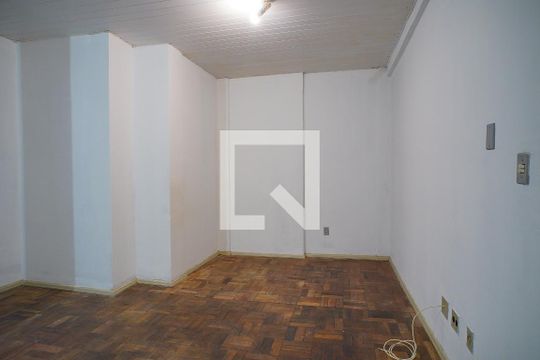 Studio de kitnet/studio à venda com 1 quarto, 31m² em Floresta, Porto Alegre