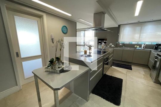 Cozinha de apartamento para alugar com 4 quartos, 320m² em Jardim Maua, Novo Hamburgo