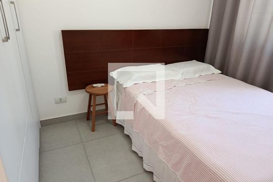 Foto 02 de casa à venda com 3 quartos, 250m² em Vila Prudente, São Paulo