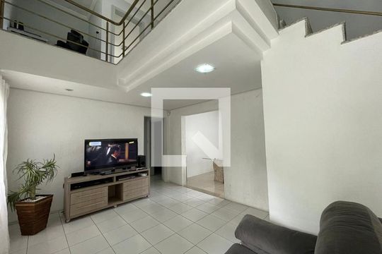 Casa à venda com 3 quartos, 202m² em Feitoria, São Leopoldo