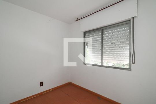Quarto de apartamento à venda com 2 quartos, 50m² em Rubem Berta, Porto Alegre