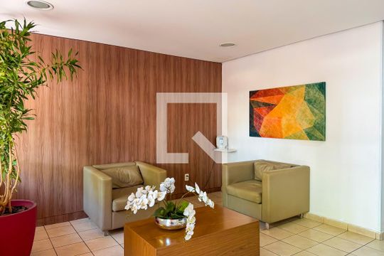 Hall social de apartamento para alugar com 2 quartos, 44m² em Liberdade, São Paulo