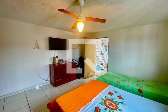 Quarto 2 de casa à venda com 2 quartos, 160m² em Vale dos Machados, Guarulhos