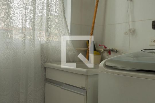 Área de Serviço de apartamento para alugar com 2 quartos, 60m² em Vila Euro, São Bernardo do Campo