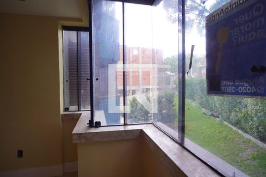 Sala de apartamento para alugar com 2 quartos, 95m² em Chácara das Pedras, Porto Alegre