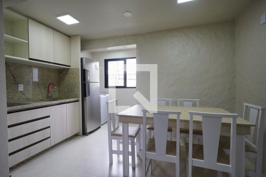 Cozinha de apartamento para alugar com 2 quartos, 73m² em Ponta das Canas, Florianópolis