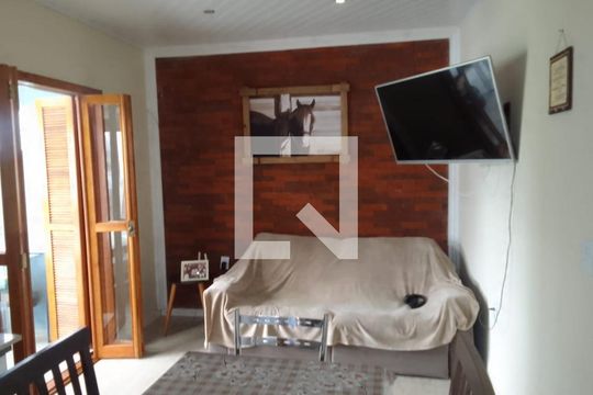 Casa à venda com 6 quartos, 300m² em Harmonia, Canoas