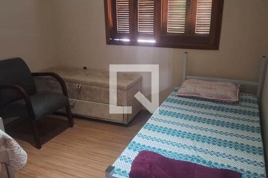 Casa à venda com 6 quartos, 300m² em Harmonia, Canoas
