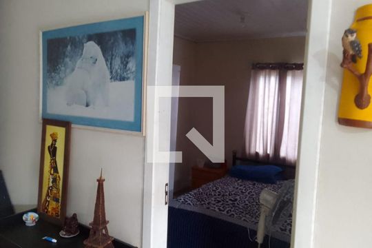 Casa à venda com 6 quartos, 300m² em Harmonia, Canoas