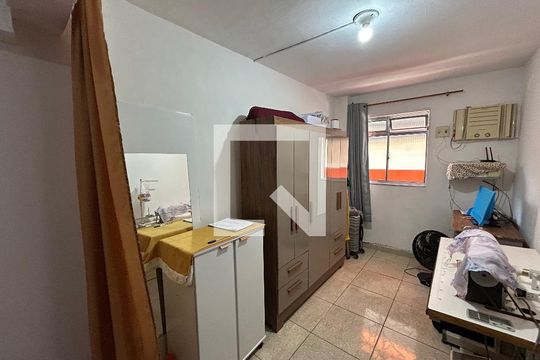 Quarto de casa à venda com 1 quarto, 40m² em Inhaúma, Rio de Janeiro