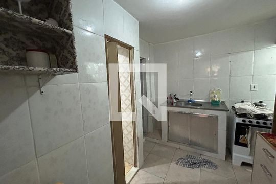 Cozinha de casa à venda com 1 quarto, 40m² em Inhaúma, Rio de Janeiro