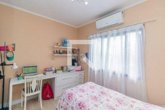 Quarto 2 de casa à venda com 4 quartos, 1874m² em São José, São Leopoldo