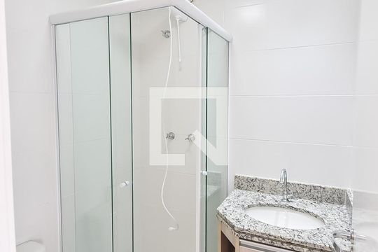 Banheiro de kitnet/studio à venda com 1 quarto, 28m² em Liberdade, São Paulo