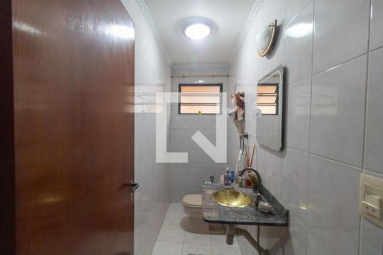 Lavabo de casa para alugar com 4 quartos, 235m² em Jardim Santana, Campinas