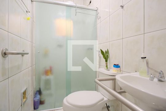 Banheiro da Suíte 1 de casa à venda com 4 quartos, 175m² em Chácara Santo Antônio (zona Leste), São Paulo