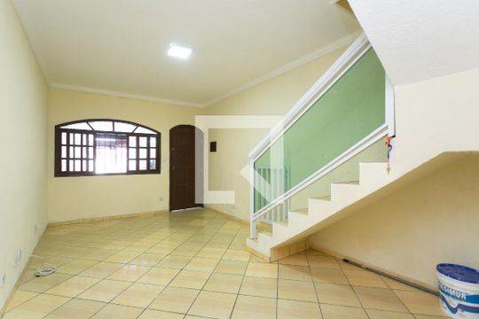 Sala  de casa à venda com 3 quartos, 228m² em Vila Aparecida, São Paulo