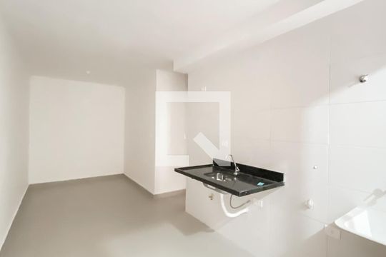 Sala /cozinha/area de serviço  de apartamento para alugar com 2 quartos, 42m² em Parque Boturussu, São Paulo